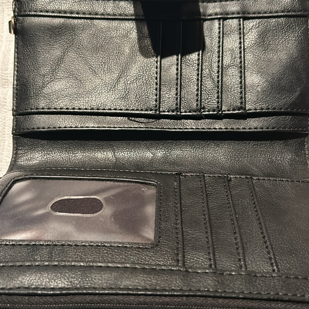 Relic wallet. - Picture 3 of 3